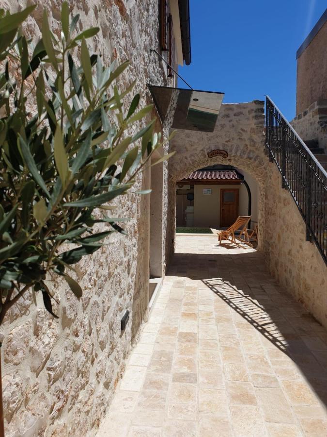 Villa Kameni Dvori Sveti Filip i Jakov Exterior foto